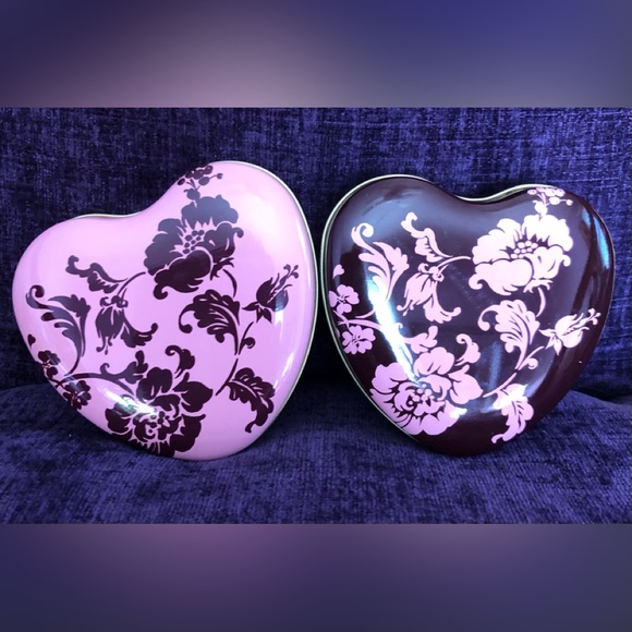 Set of Two Avon Heart Shaped Candles in Tins. Unused, original packaging. - Picture 2 of 5